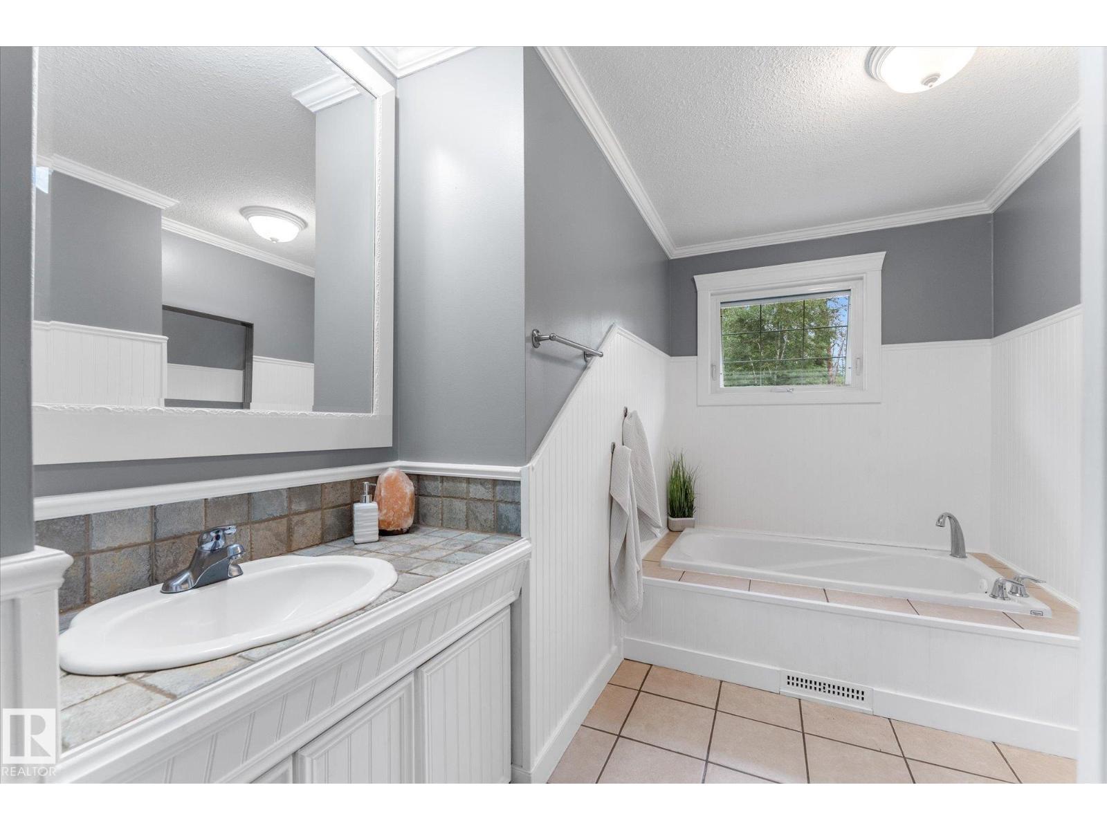 #1 51425 RGE ROAD 271 - 29