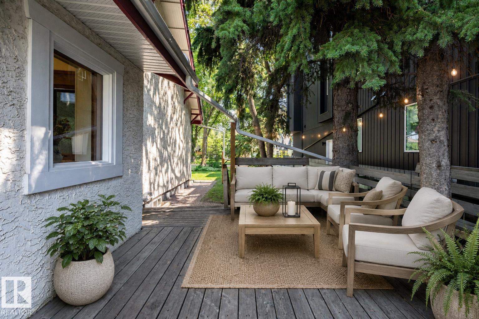 10024 147 Street NW - Photo 27