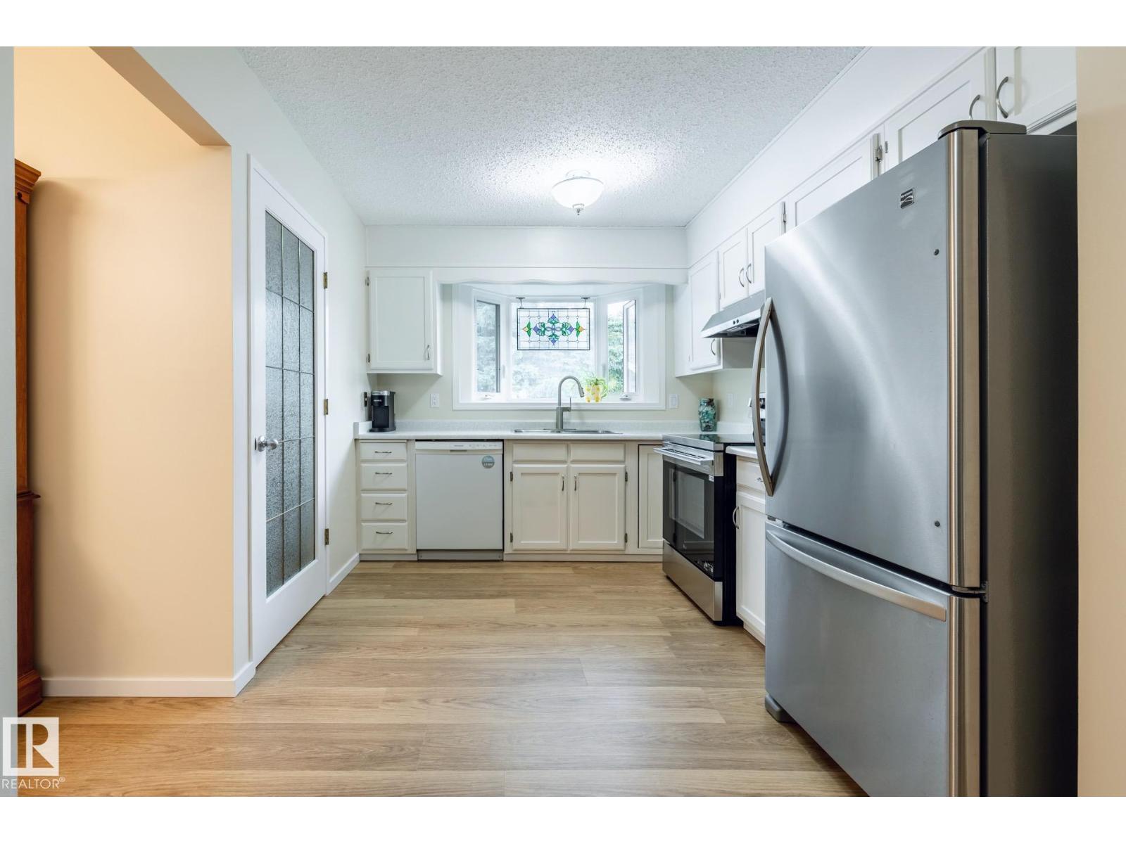 12 AMHERST Crescent - Photo 17