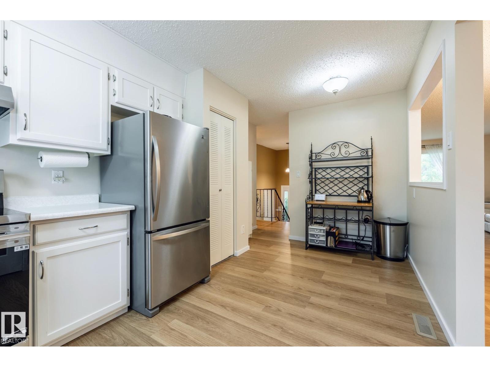 12 AMHERST Crescent - Photo 15