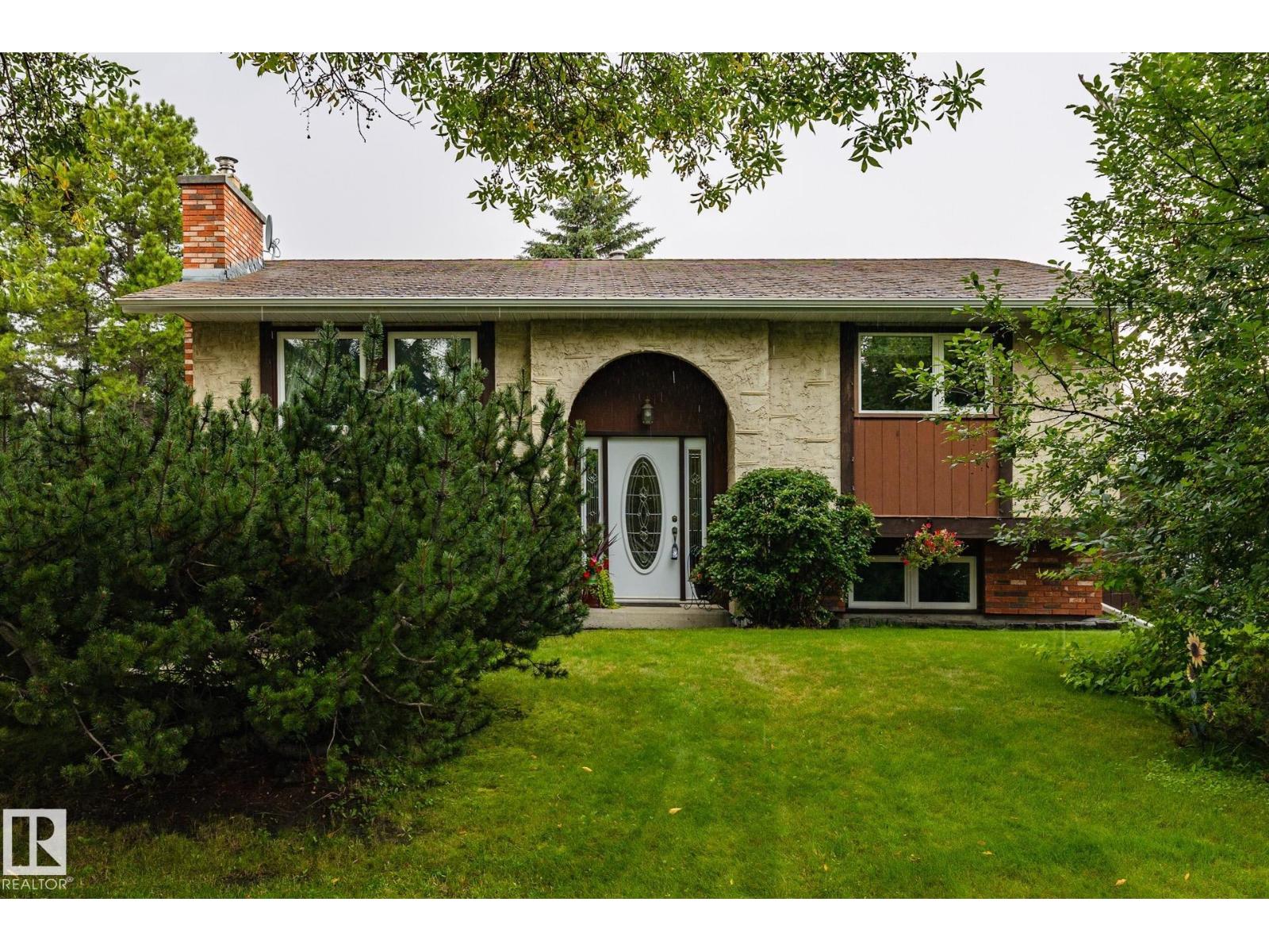 12 AMHERST CR - 65