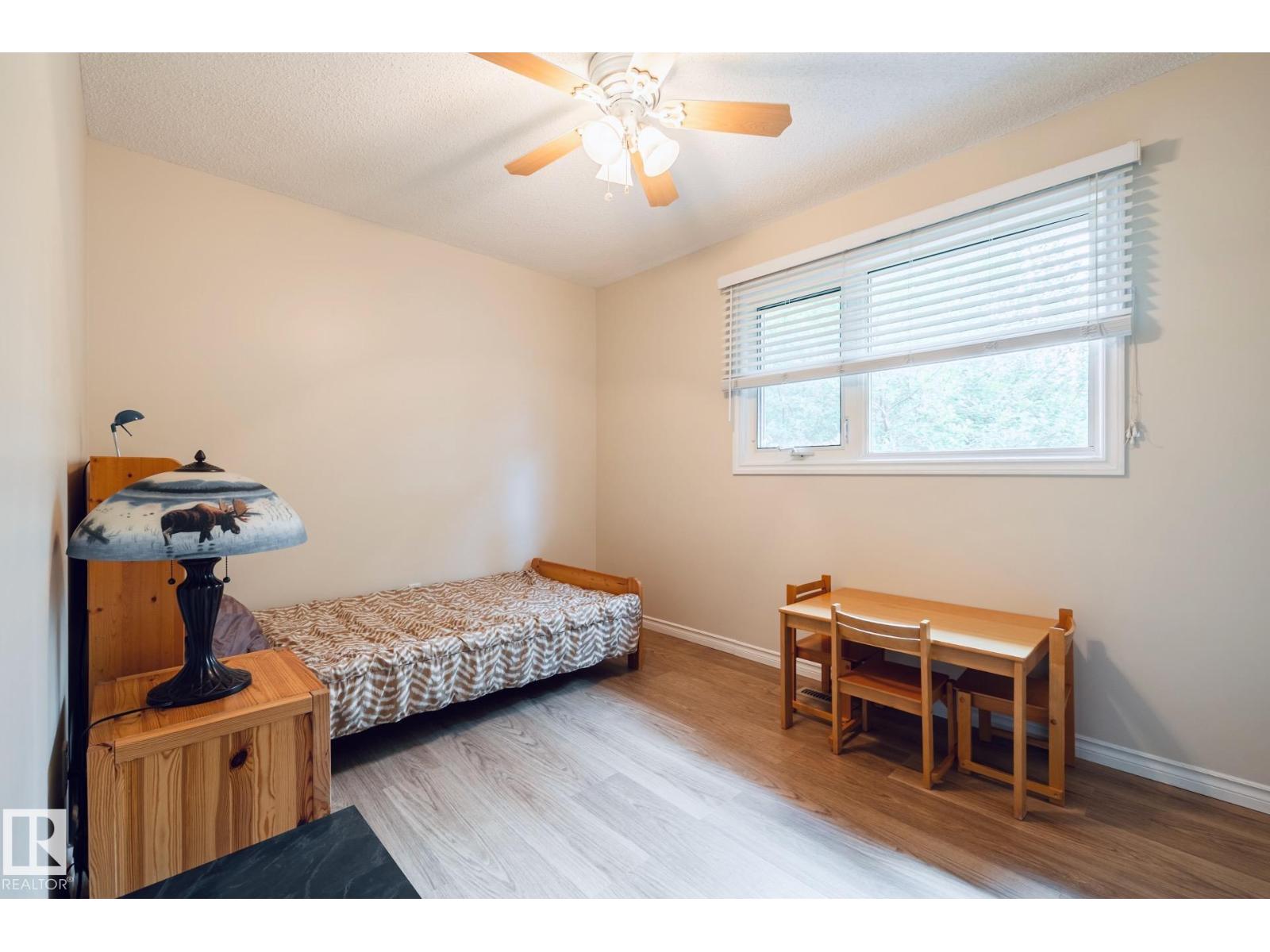 12 AMHERST Crescent - Photo 25