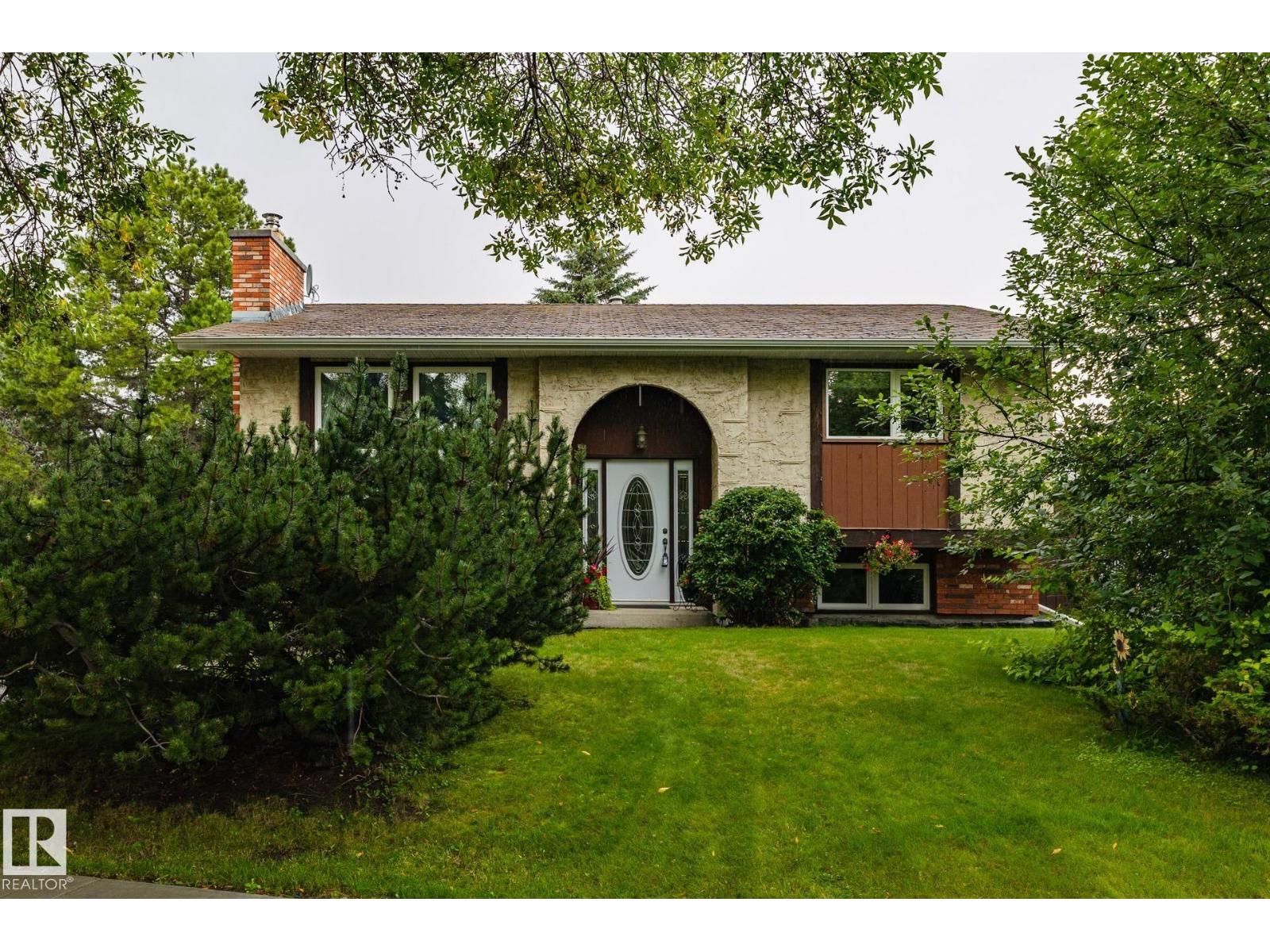 12 AMHERST CR - 3
