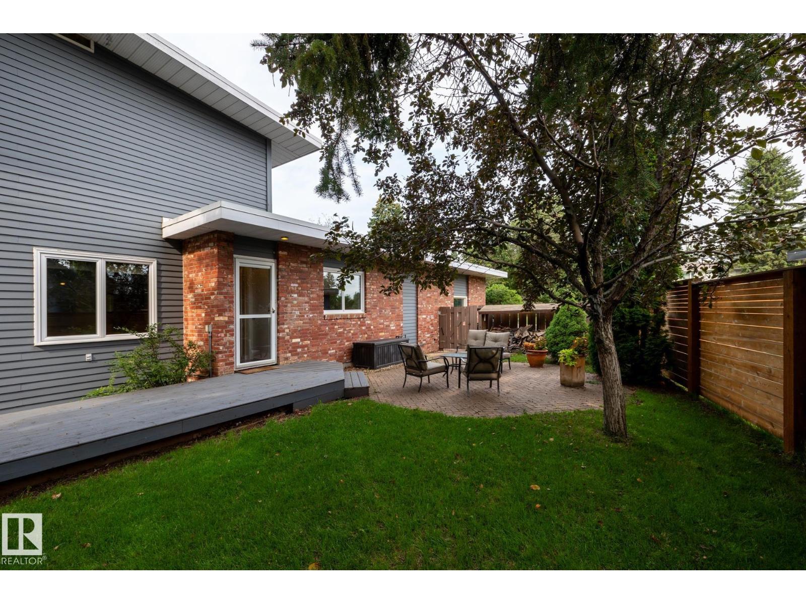 7711 139 Street NW - Photo 26