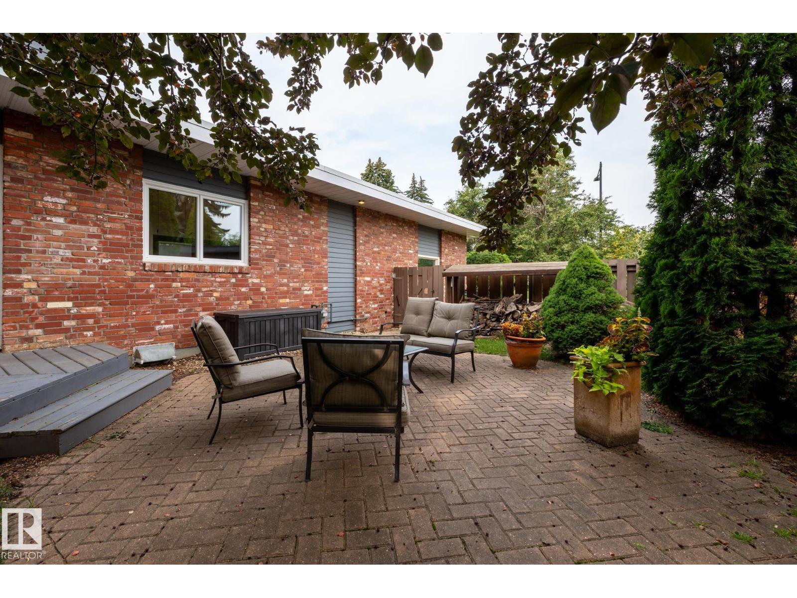 7711 139 Street NW - Photo 25