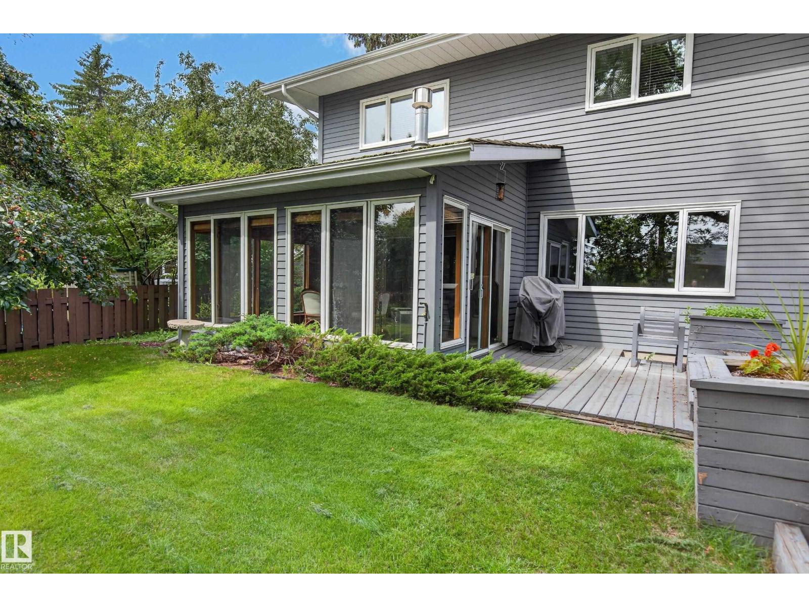 7711 139 Street NW - Photo 14