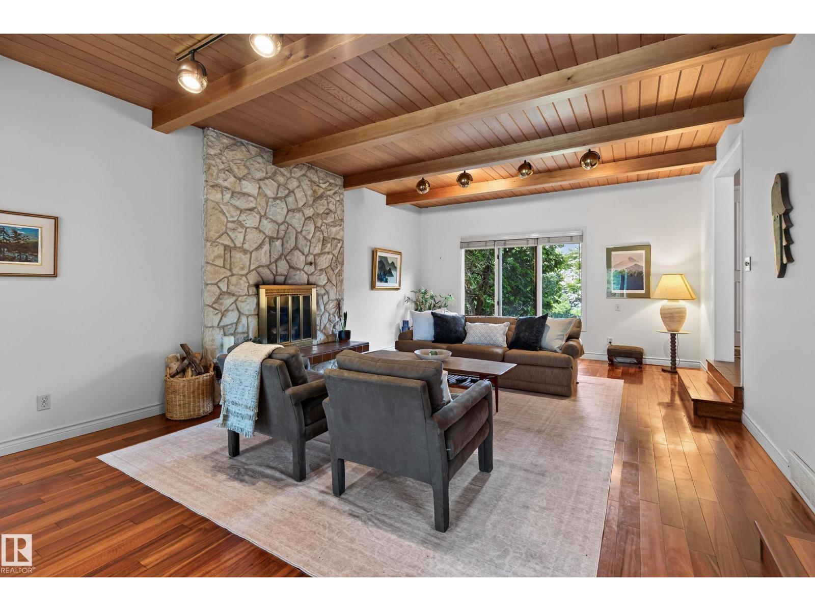 7711 139 Street NW - Photo 9