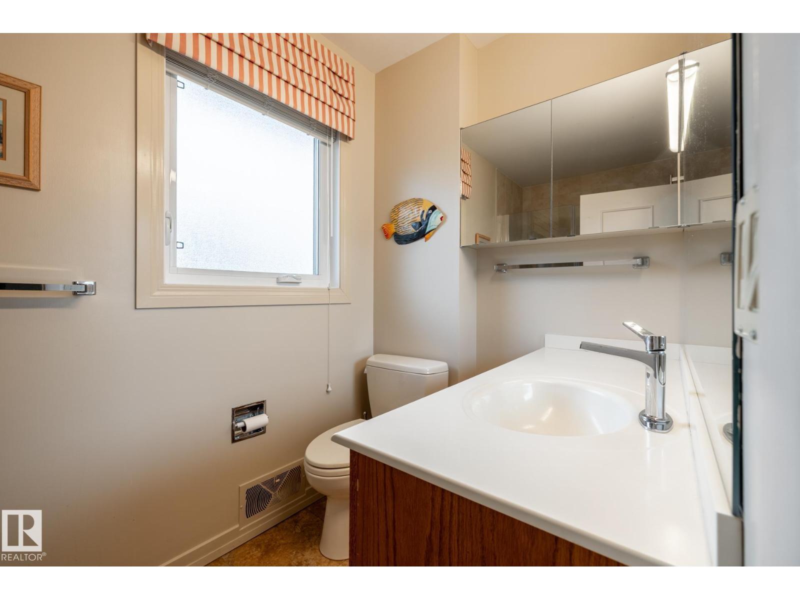 7711 139 Street NW - Photo 38