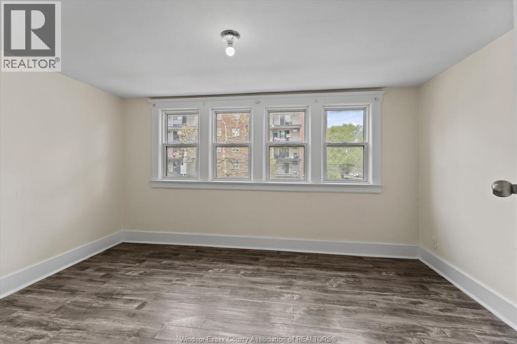 3185 DONNELLY - Image 31