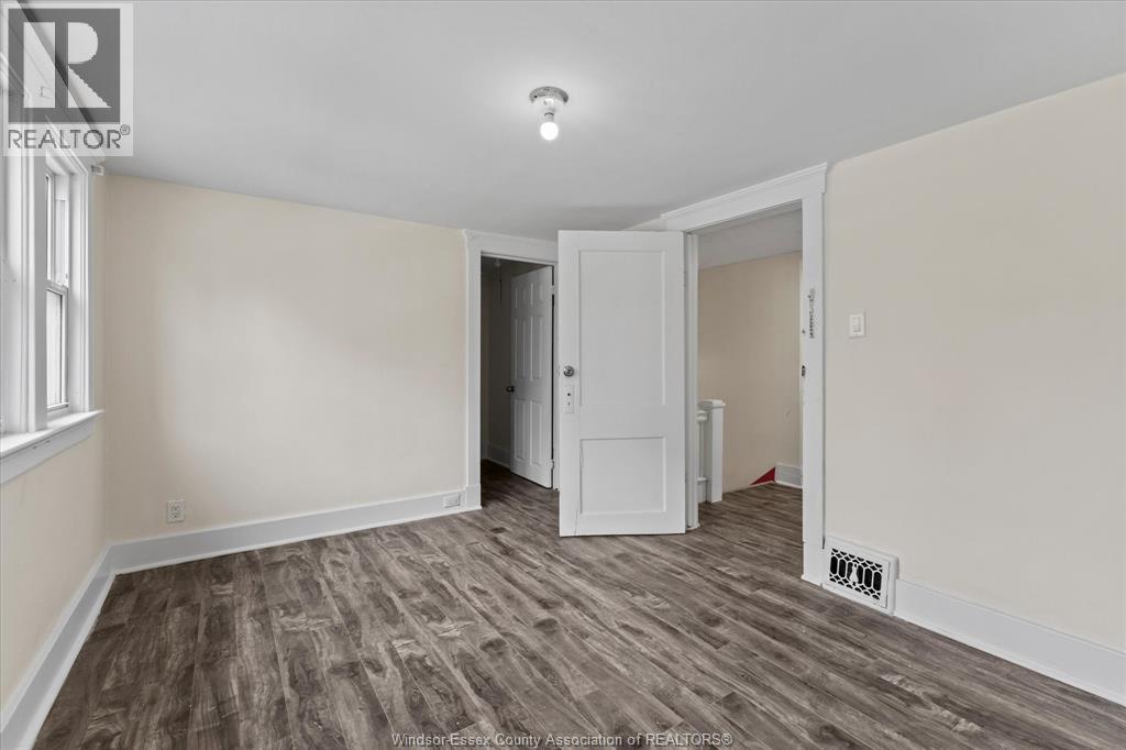 3185 DONNELLY - Image 32
