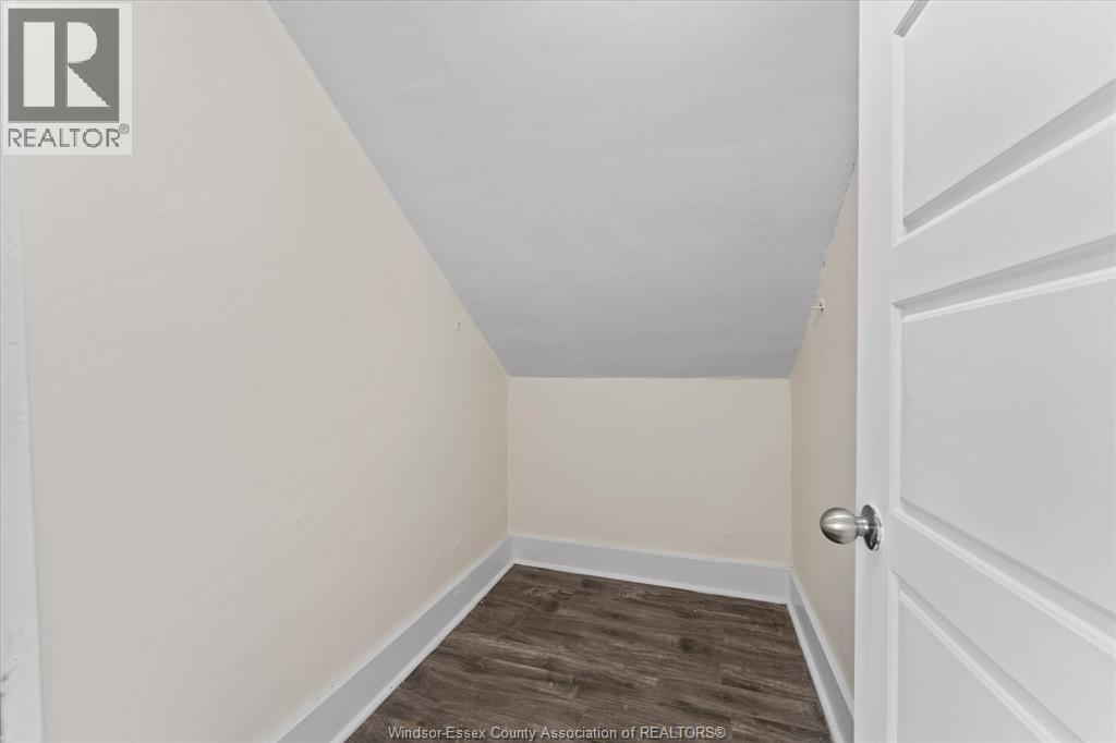3185 DONNELLY - Image 9
