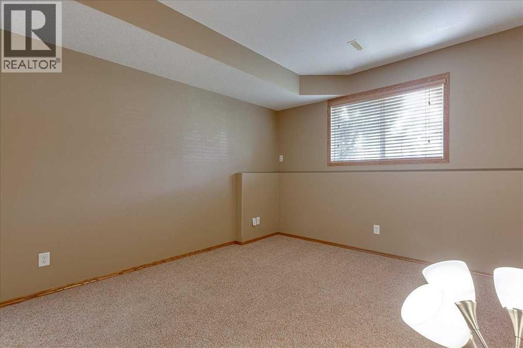 44 Osler Crescent - Photo 20