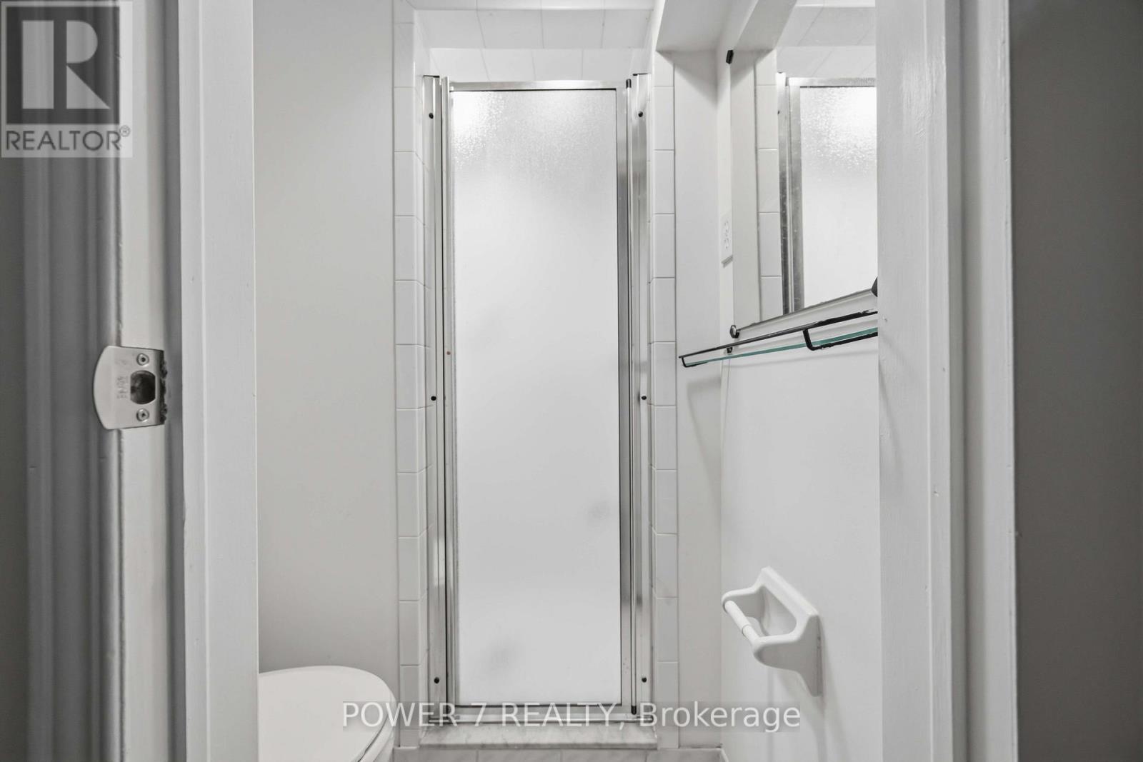 139 CAROLBREEN SQUARE - 42