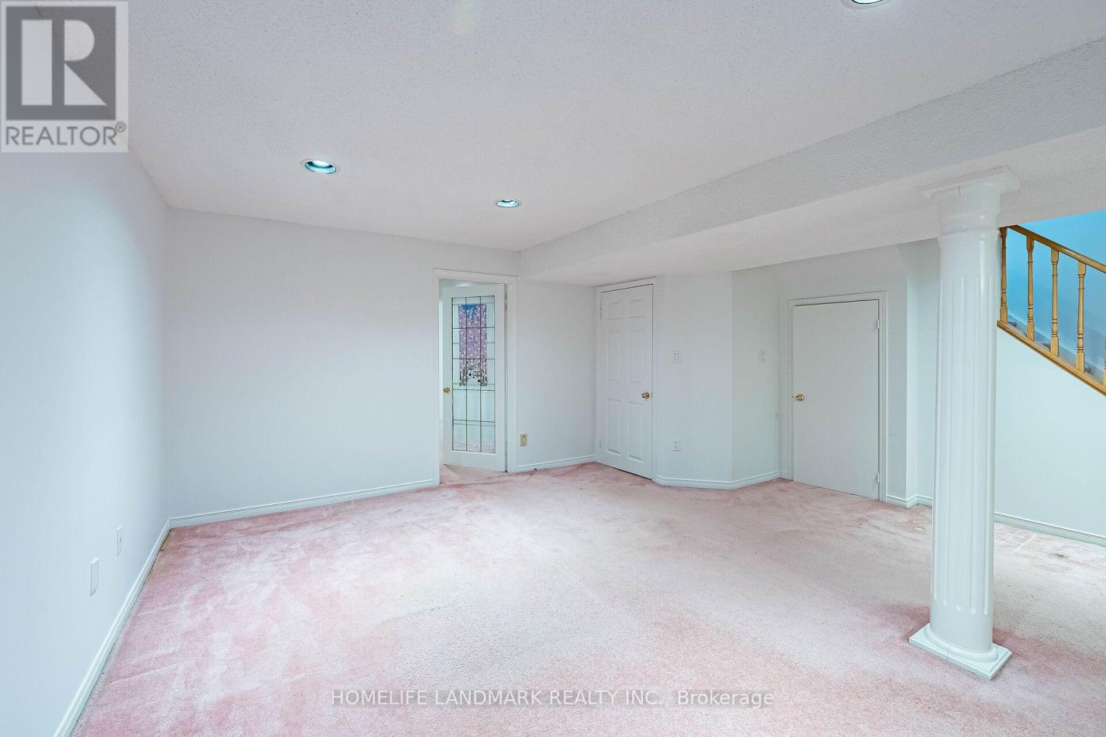 62 DANJOHN CRESCENT - 42