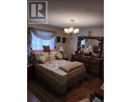 45 Poplar Rd, Elliot Lake, ON P5A2J4 Photo 14