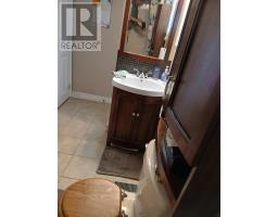 45 Poplar Rd, Elliot Lake, ON P5A2J4 Photo 18
