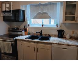 45 Poplar Rd, Elliot Lake, ON P5A2J4 Photo 10