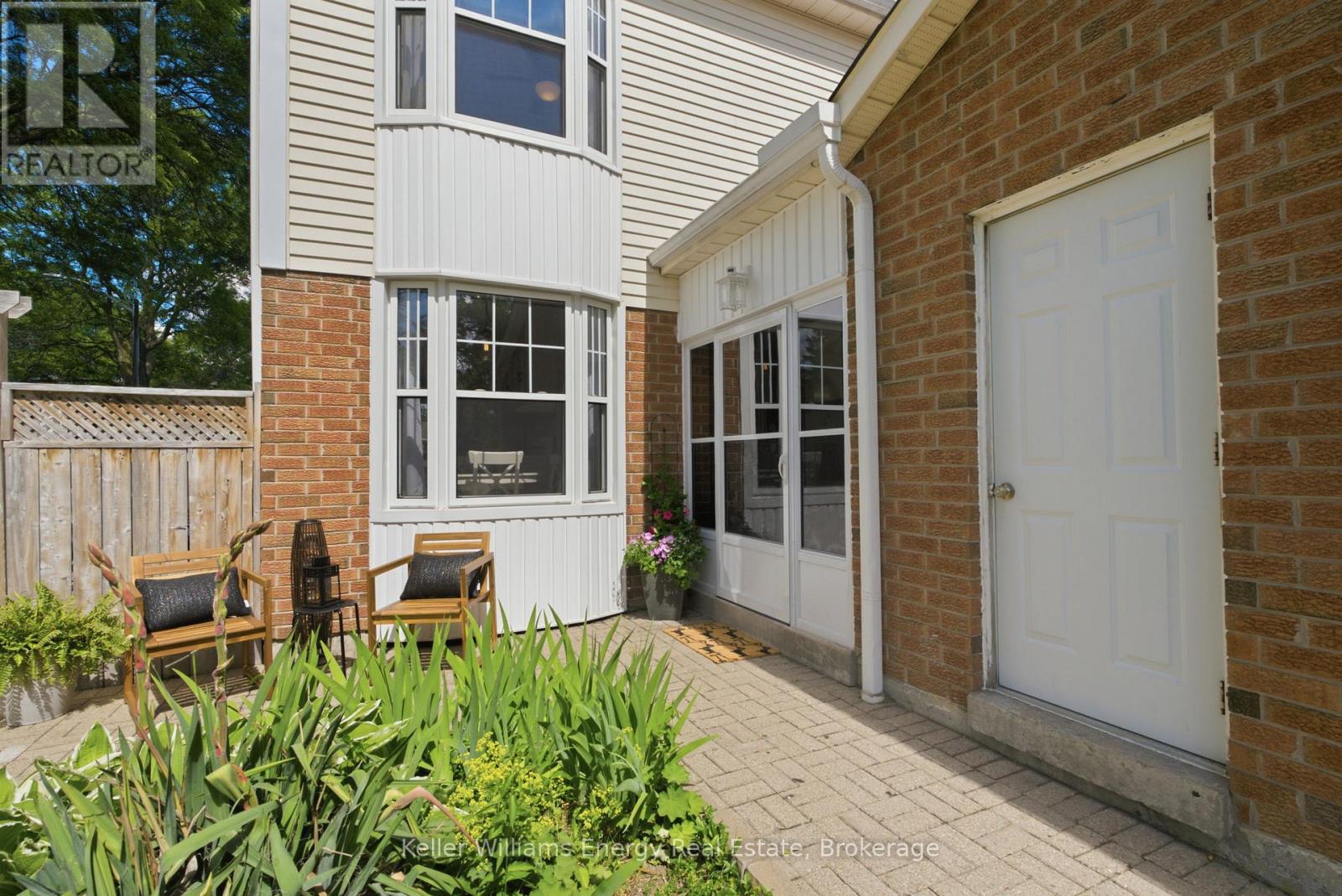 25 HABITANT CRESCENT - Image 3