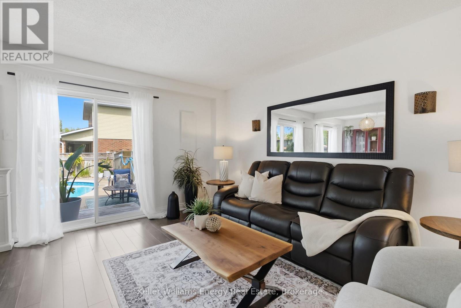 25 HABITANT CRESCENT - 8