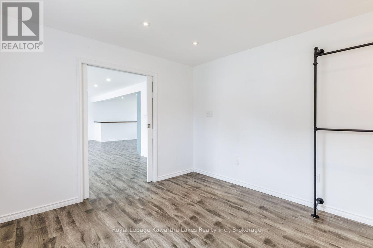 112 MURRAY STREET - 21