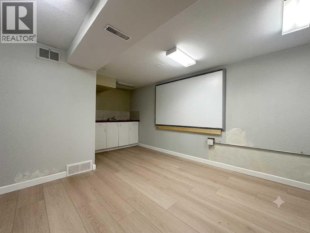 601 Marsh Road Northeast - Photo 13