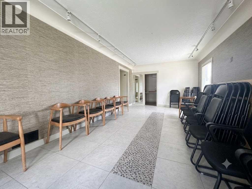 601 Marsh Road Northeast - Photo 7