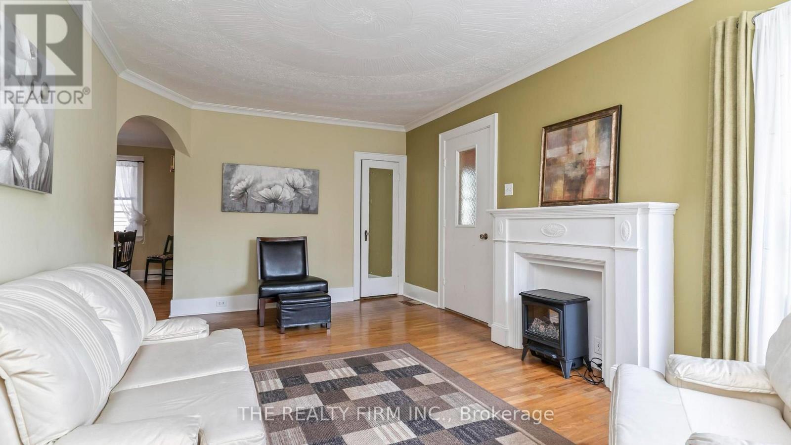 123 ELLIOTT STREET - 3