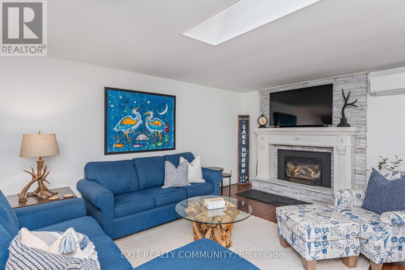 9871 PHOEBE LANE N - Image 11