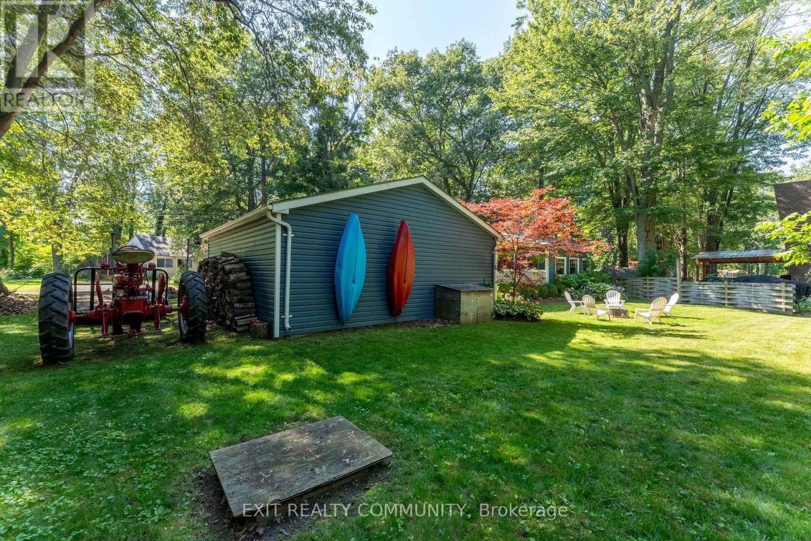 9871 PHOEBE LANE N - Image 30