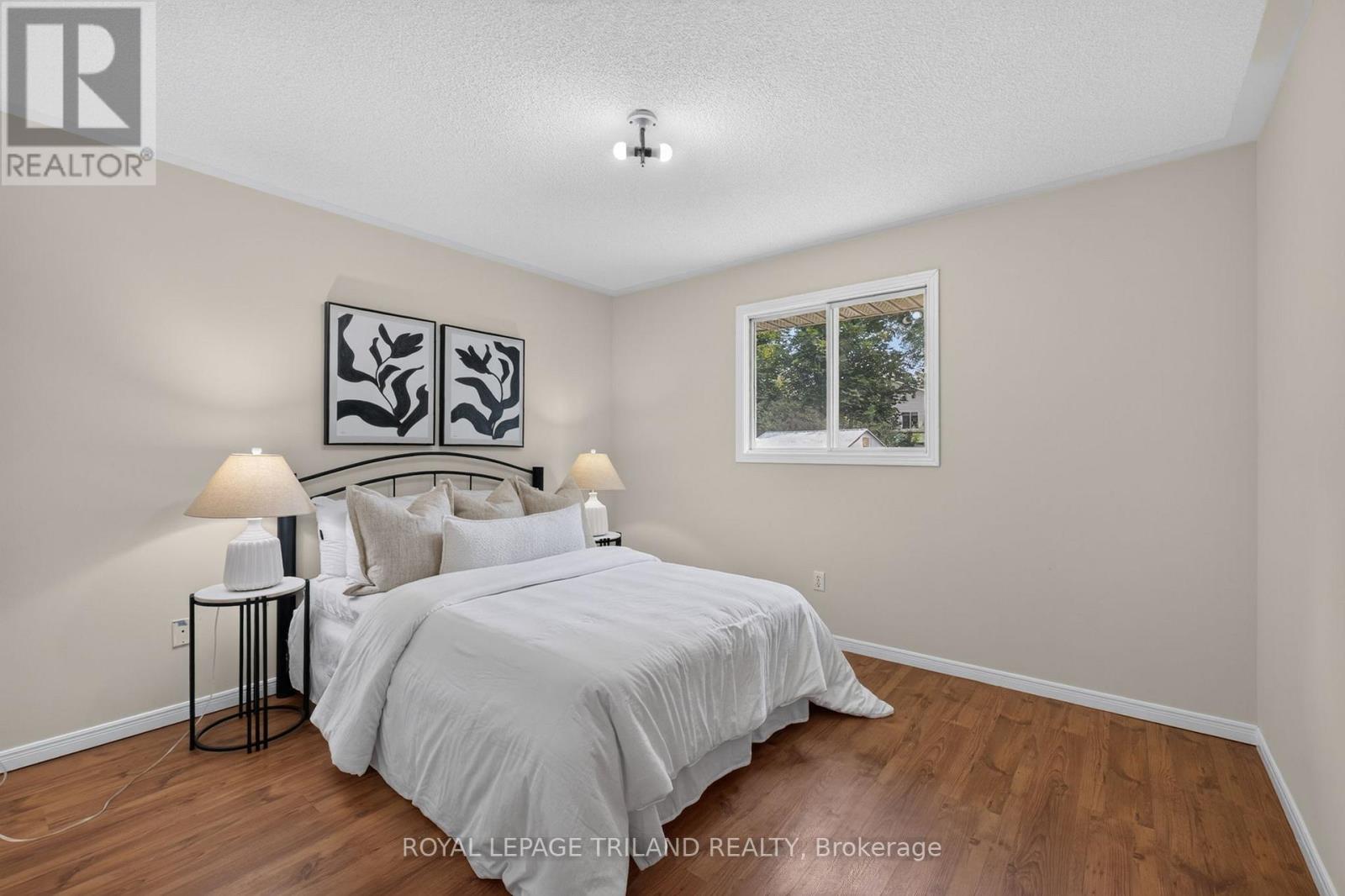 7 FANJOY DRIVE - 16