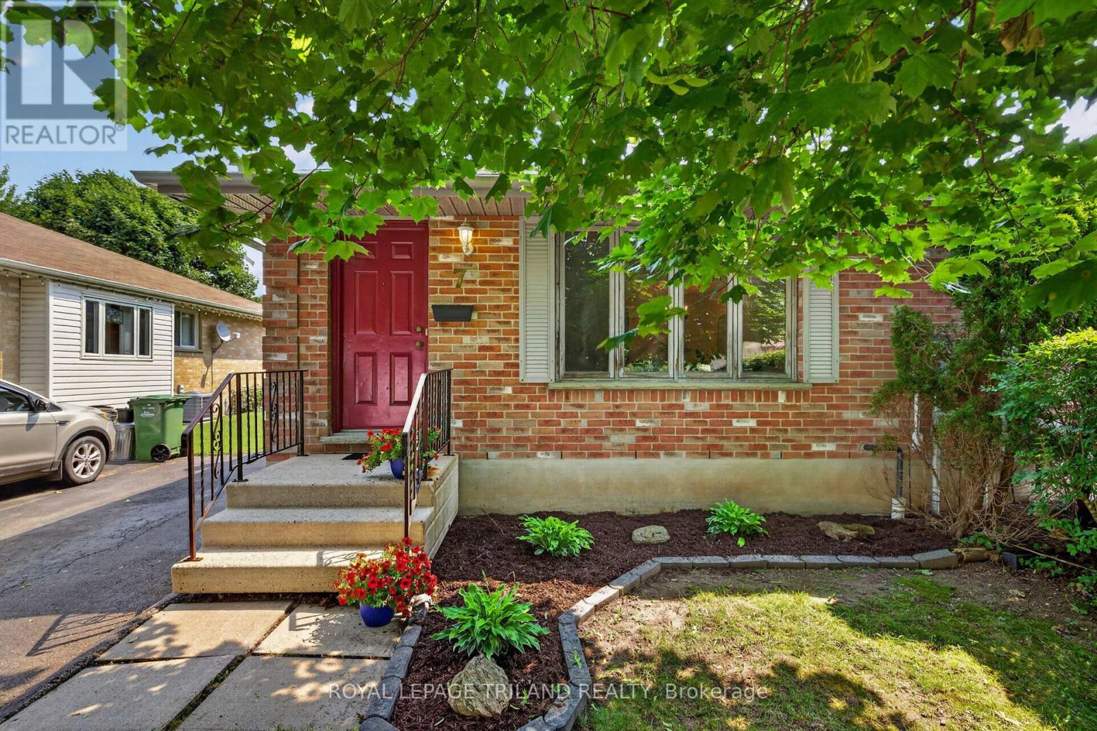 7 FANJOY DRIVE - Image 3