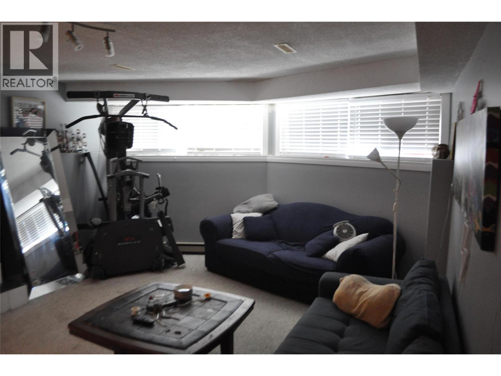 663 Clifton Avenue - 5
