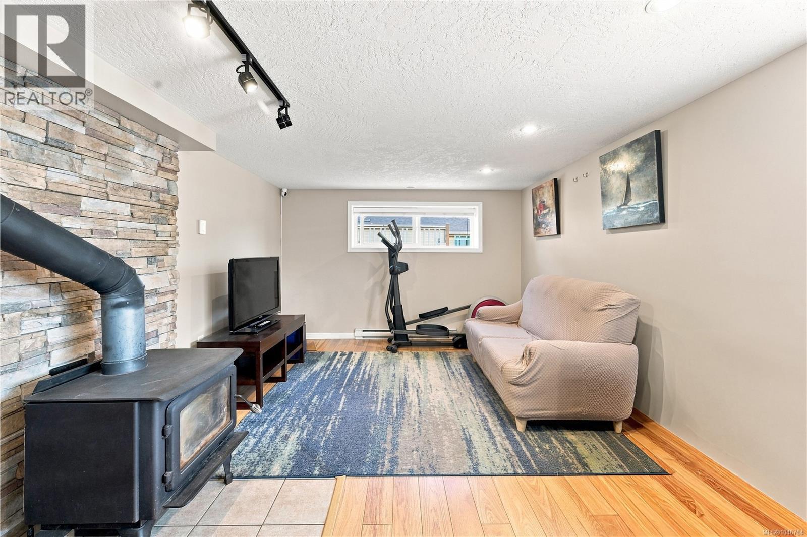503 Whiteside St - Image 17