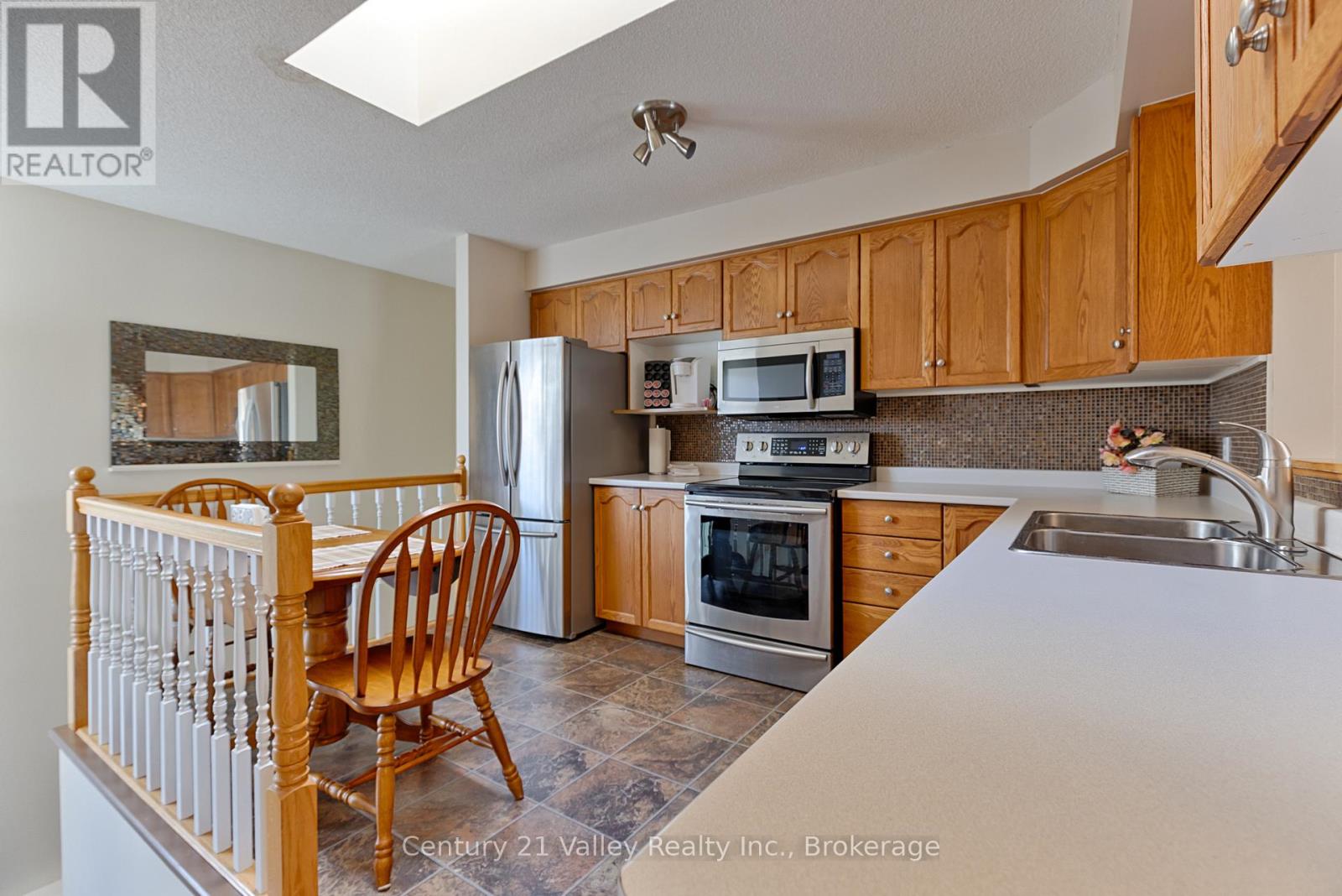 3 Bed, 3 Bath House for Sale in Renfrew – 439 MAYHEW STREET, Renfrew – MLS# X13676406 - Image 23