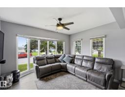 10528 45 St Nw Nw, Edmonton, AB T6A1X5 Photo 9