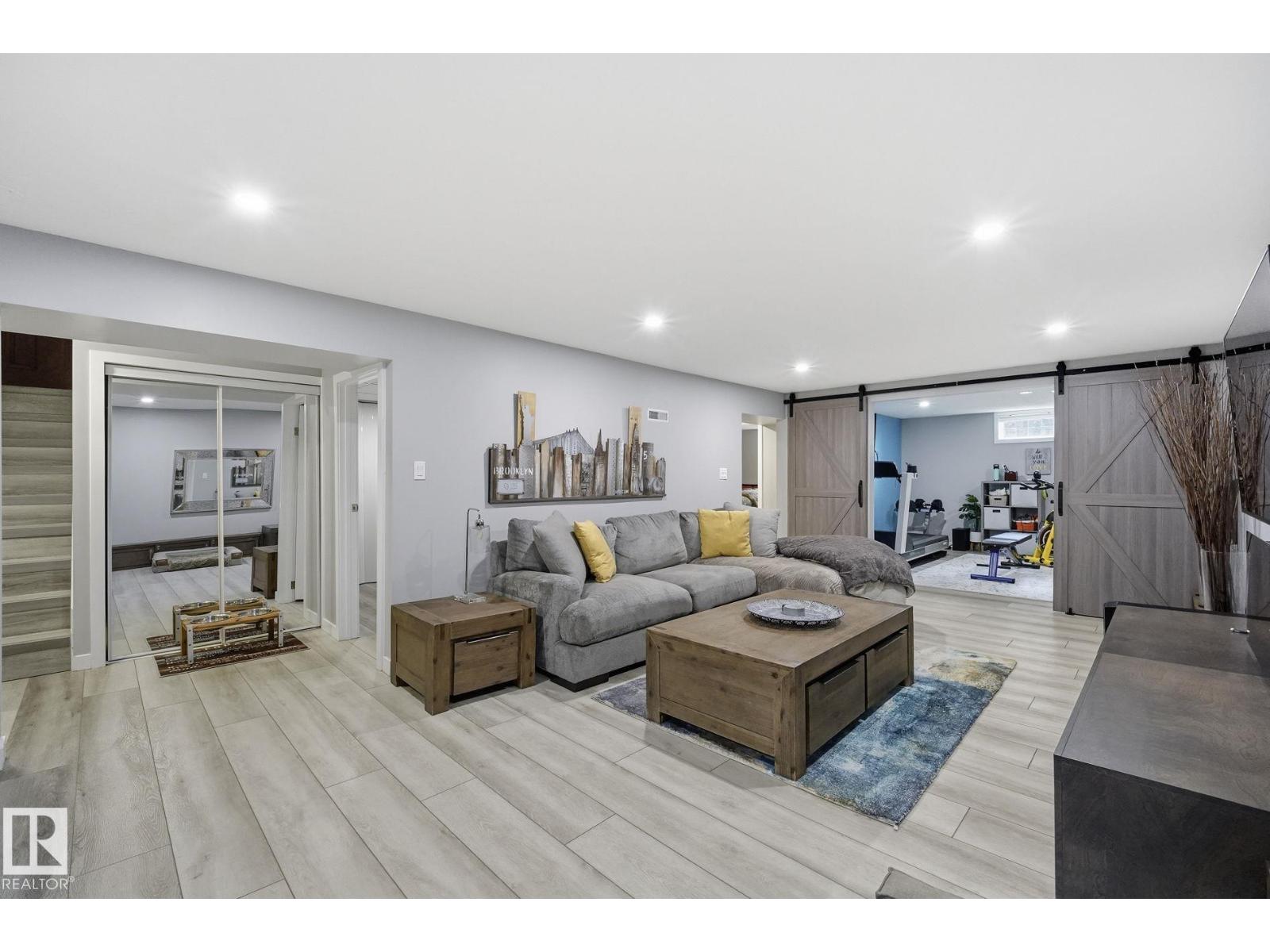 10528 45 ST NW NW - Photo 23