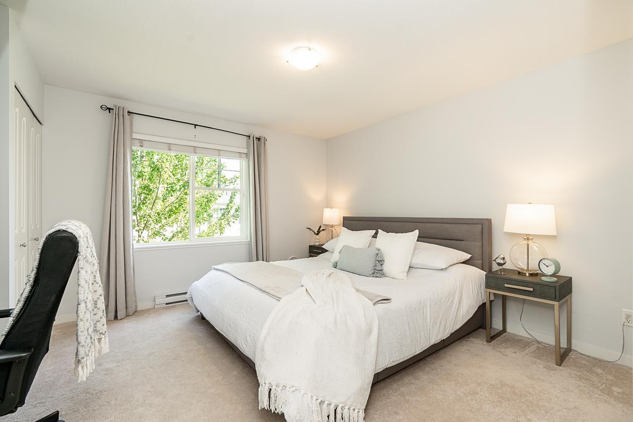 Photo of 54 19128 65 AVENUE 18