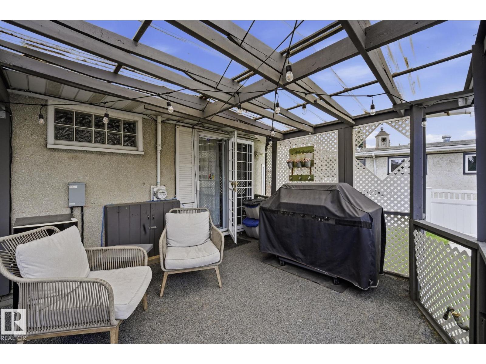 10528 45 ST NW NW - Photo 34