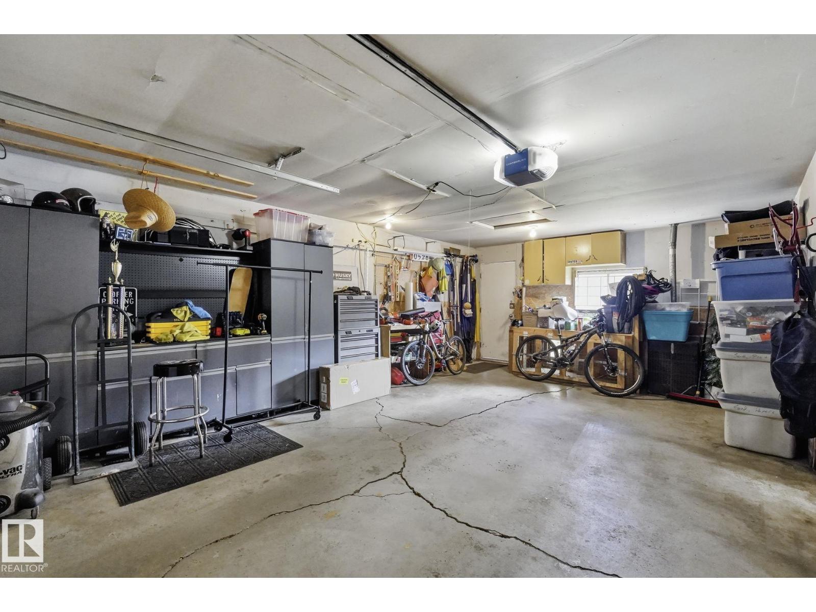 10528 45 ST NW NW - Photo 43