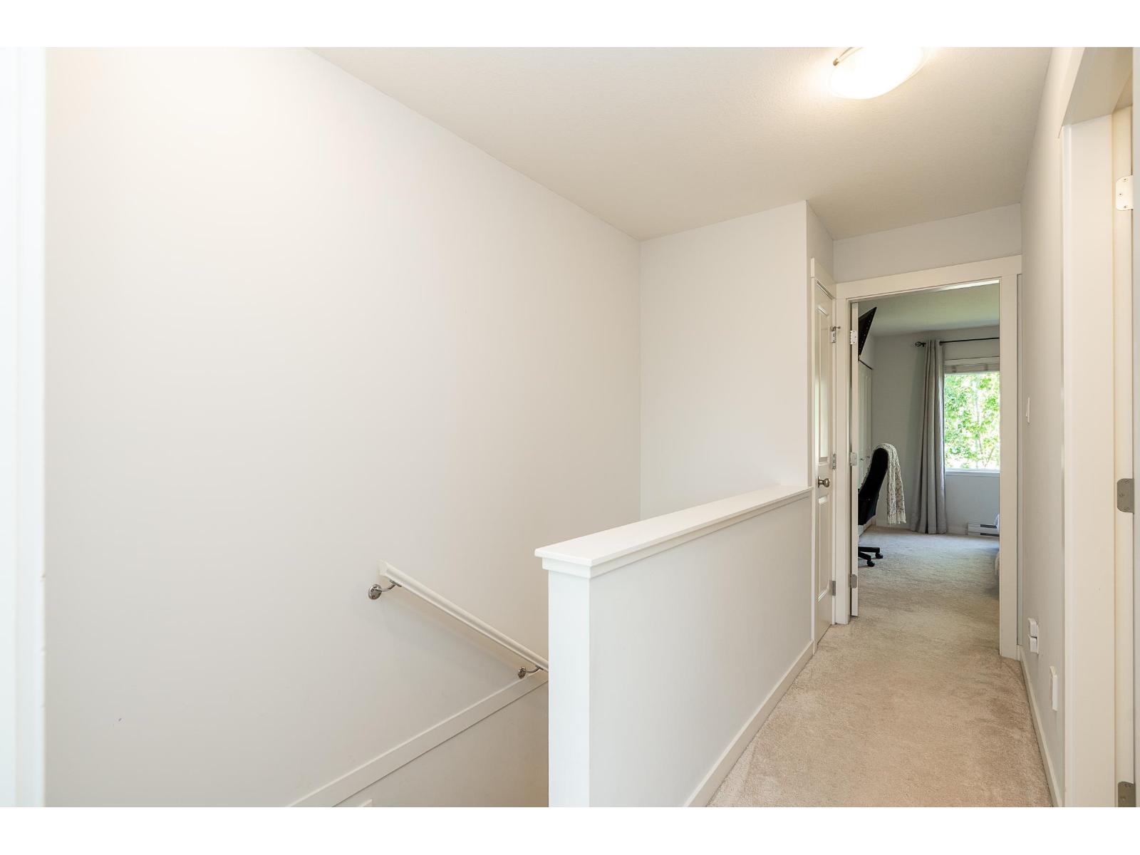 Photo of 54 19128 65 AVENUE 17