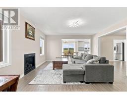 Dining room - 355 Sweetclover Way, Ottawa, ON K4A1E6 Photo 8