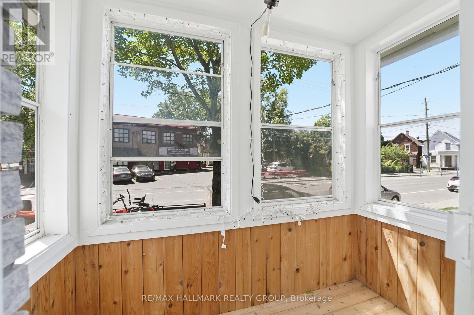 195 DESCHAMPS AVENUE - 15