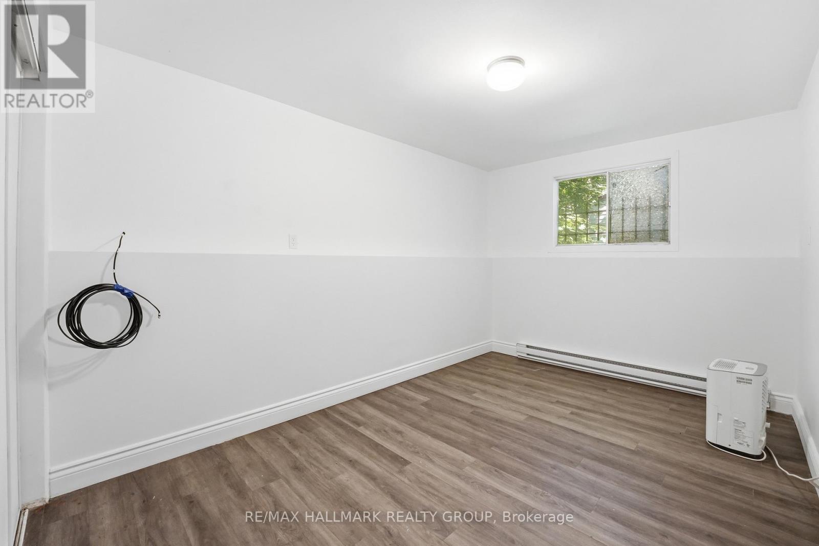 195 DESCHAMPS AVENUE - 35