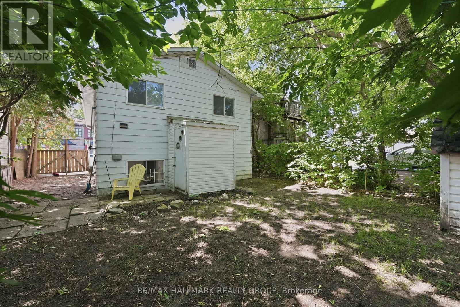 3 Bed, 2 Bath Multi-Family for Sale in Ottawa – 195 DESCHAMPS AVENUE, Ottawa – MLS# X13676322 - Image 39