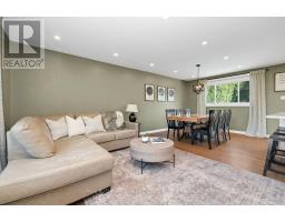 Family room - 5 Mcmurdo Court, Ottawa, ON K2E5V8 Photo 9