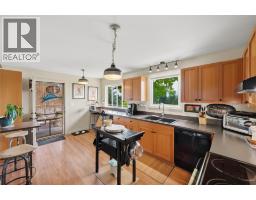 4pc Bathroom - 3812 Albrecht Road, Naramata, BC V0H1N1 Photo 14