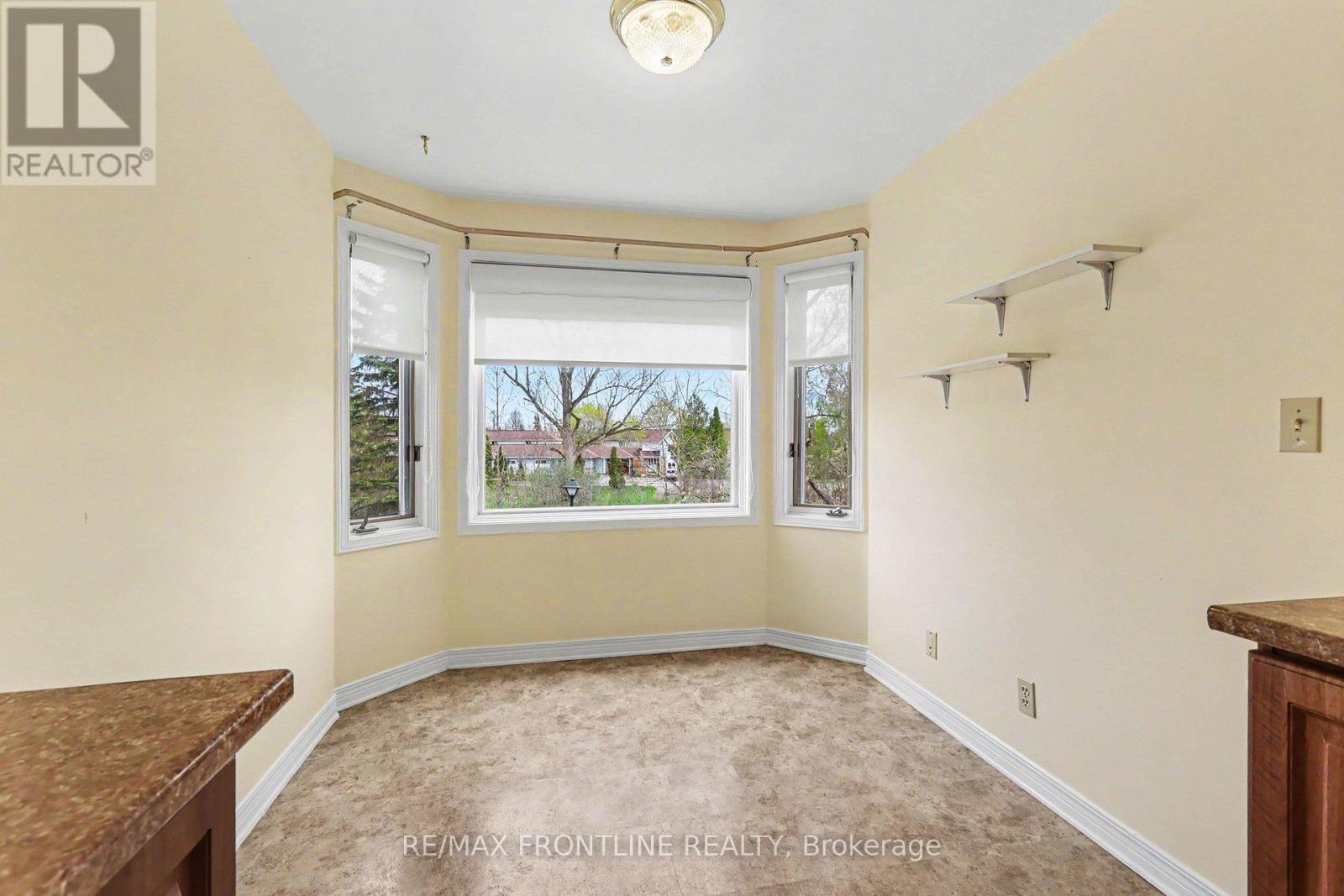 2 Bed, 2 Bath House for Sale in Perth – 209 – 23 ROGERS ROAD, Perth – MLS# X13676442 - Image 17