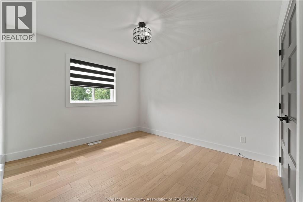 70 MEDORA AVENUE East - Image 20