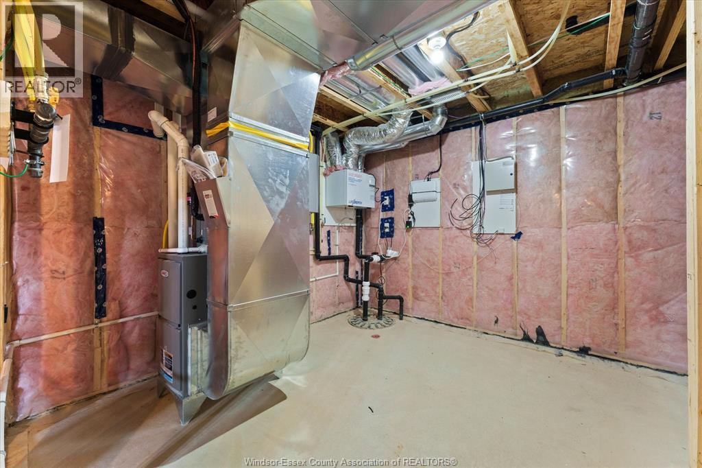 70 MEDORA AVENUE East - Image 28