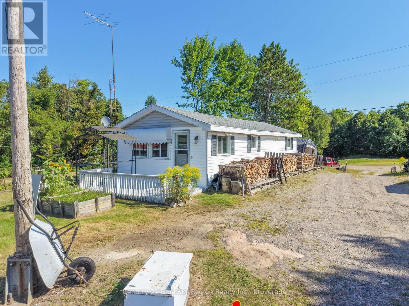 16 GABRIEL ROAD - 32